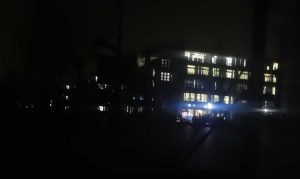 在鼎新大道拍摄的教学楼